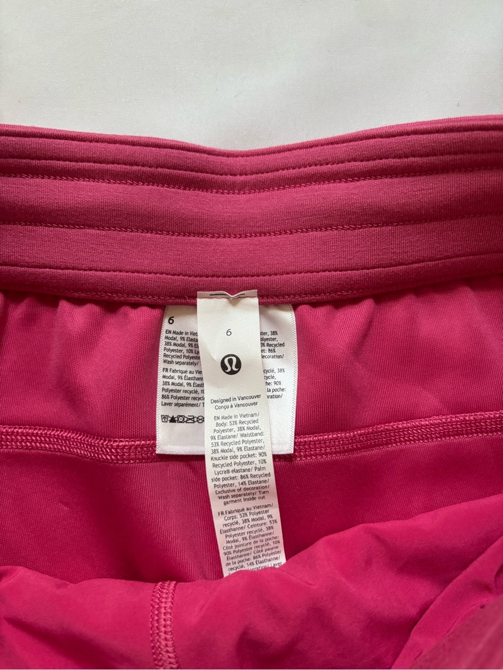 New Condition Lululemon Softstreme Women's Hot Pink Stretch Athletic Shorts - Picture 5 of 5